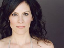 Annabeth Gish