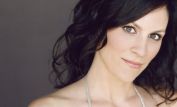 Annabeth Gish