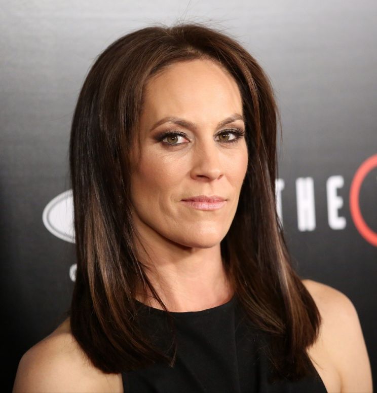 Annabeth Gish