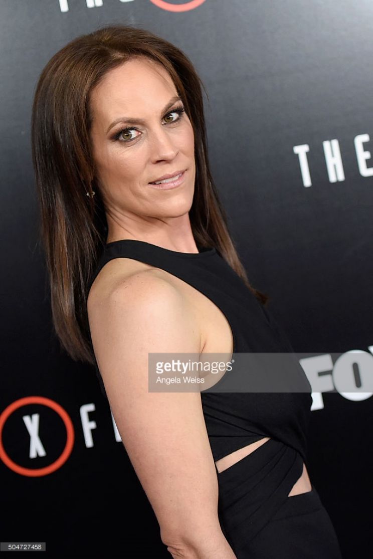 Annabeth Gish