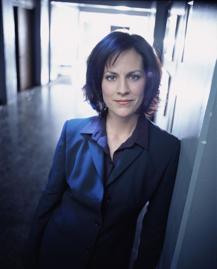 Annabeth Gish