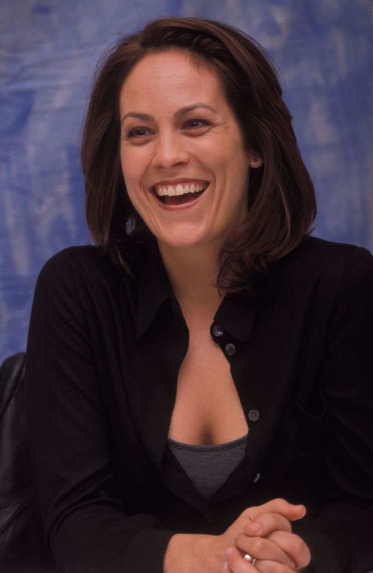 Annabeth Gish