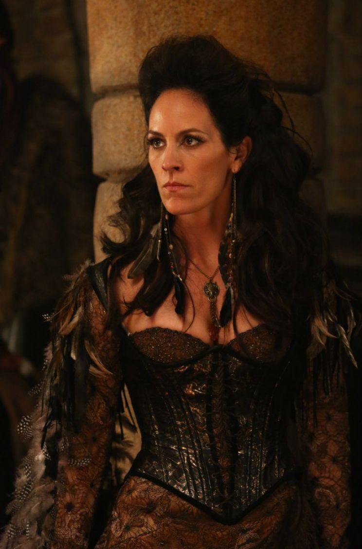 Annabeth Gish