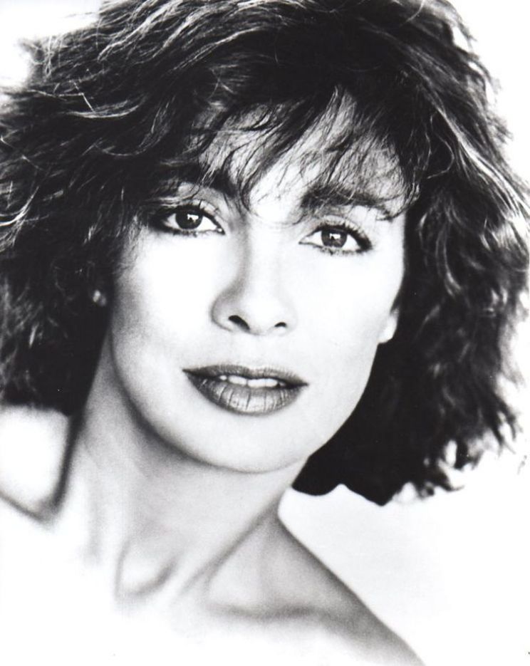 Anne Archer