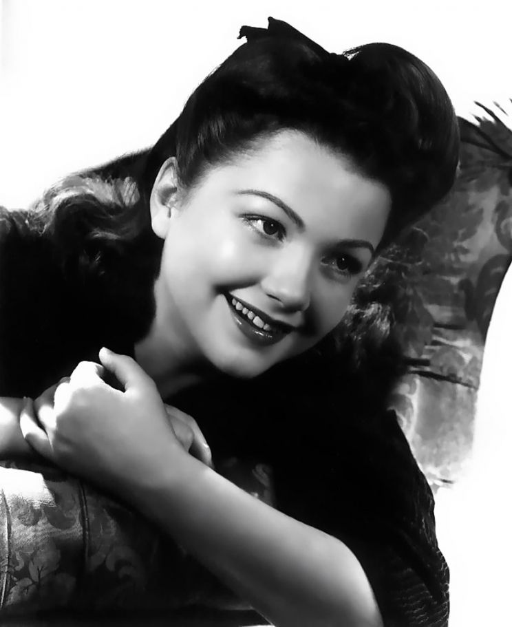 Anne Baxter