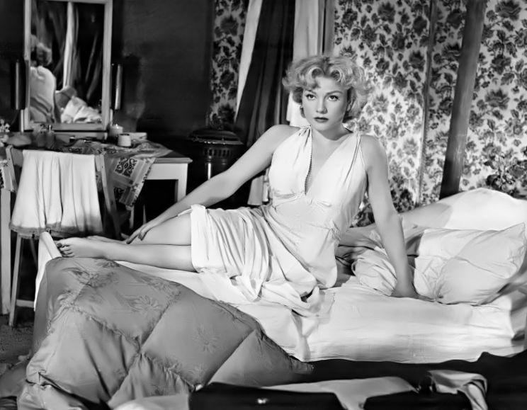 Anne Baxter
