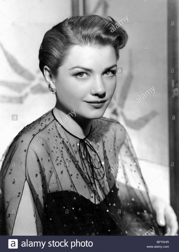 Anne Baxter