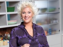 Anne Burrell