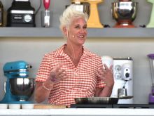 Anne Burrell