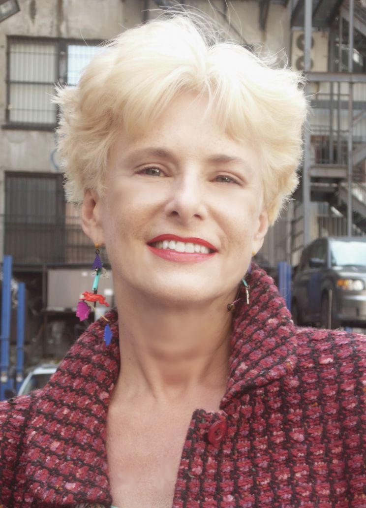 Anne Carlisle