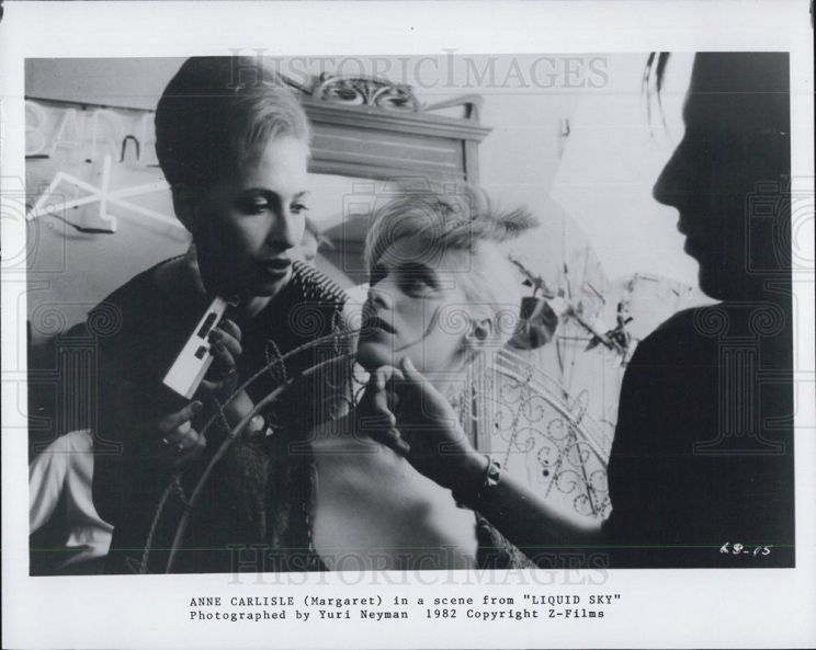 Anne Carlisle