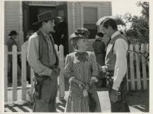 Anne Gwynne photo