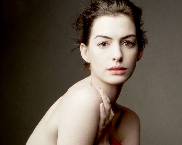 Anne Hathaway