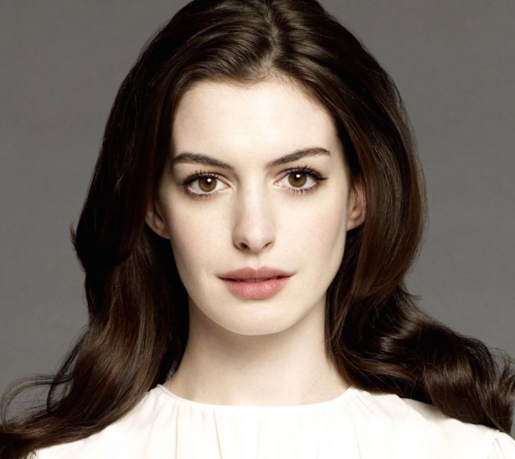 Anne Hathaway