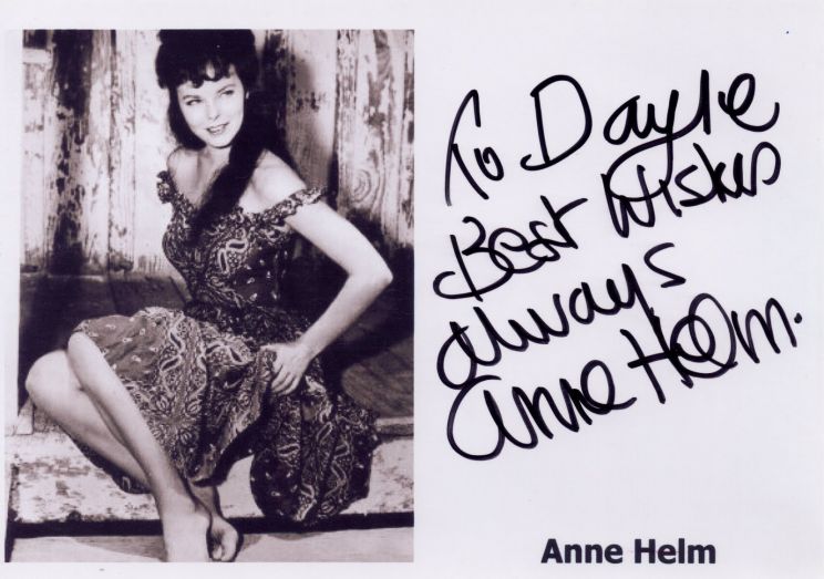 Anne Helm