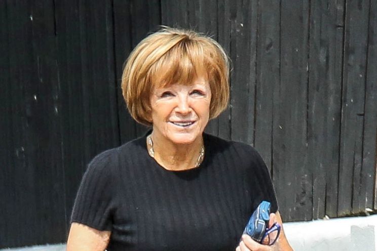 Anne Robinson