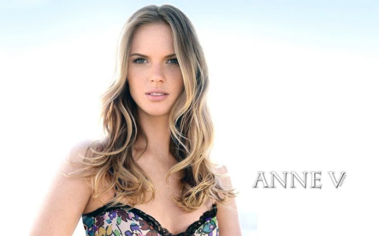 Anne Vyalitsyna