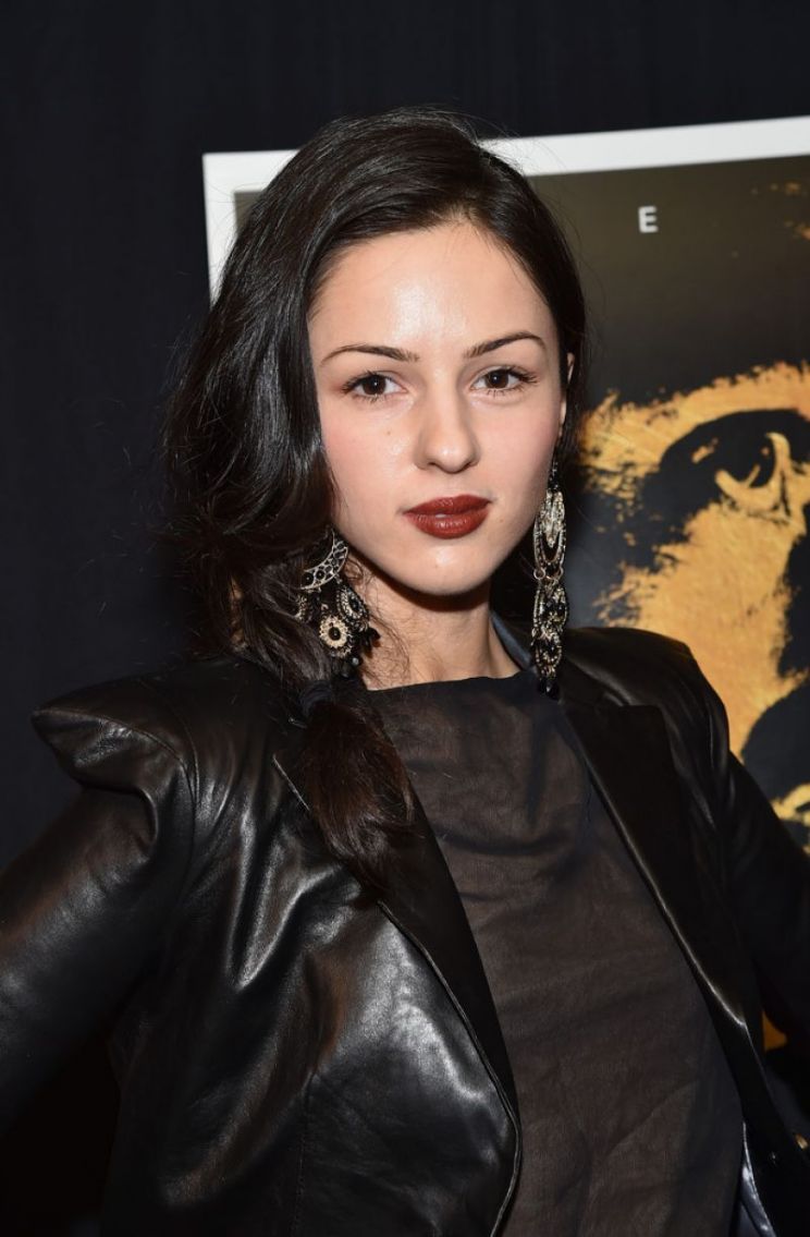 Annet Mahendru
