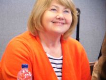 Annette Badland