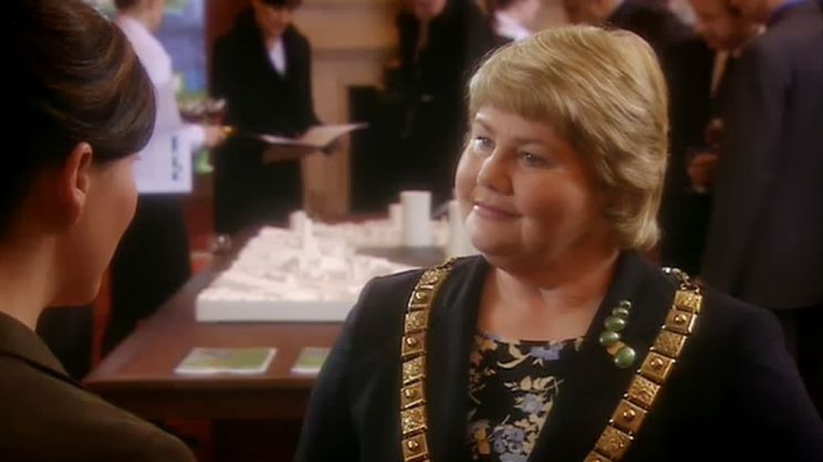 Annette Badland