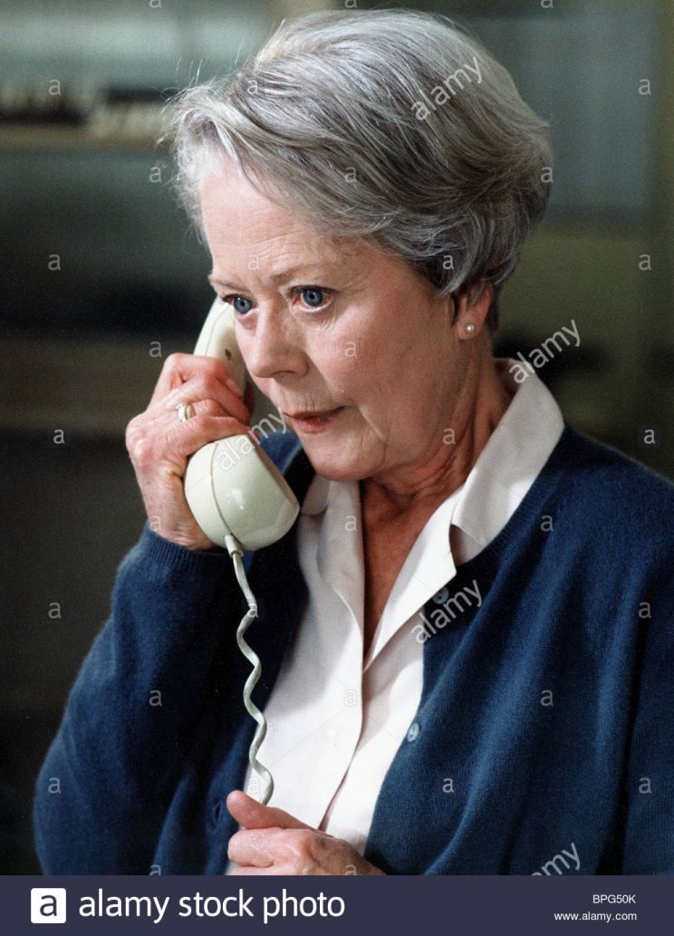 Annette Crosbie