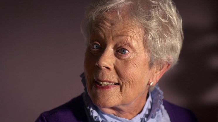 Annette Crosbie