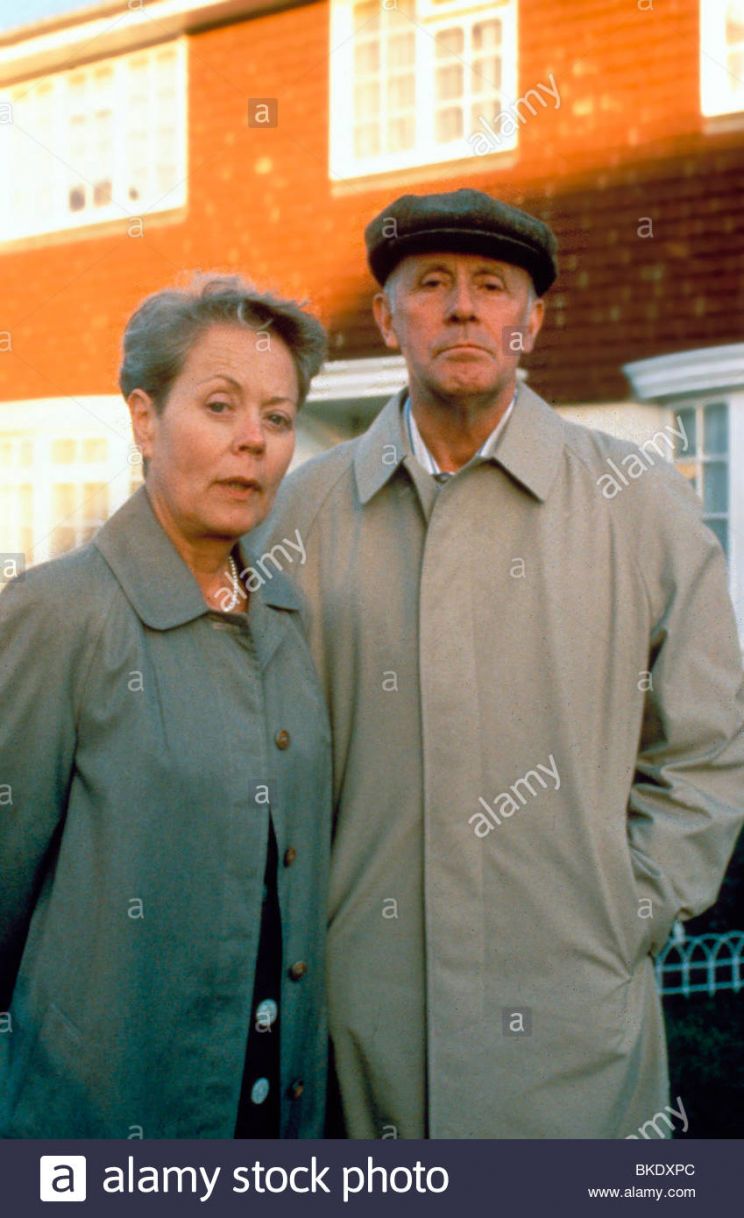 Annette Crosbie