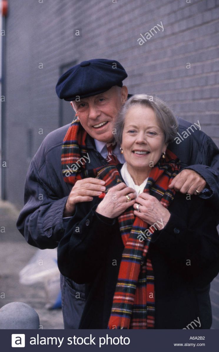 Annette Crosbie