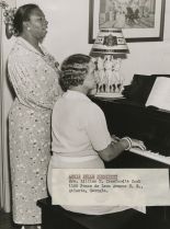 Annie Belle