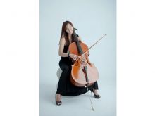Annie Chang #983024 picture (Landscape Medium)