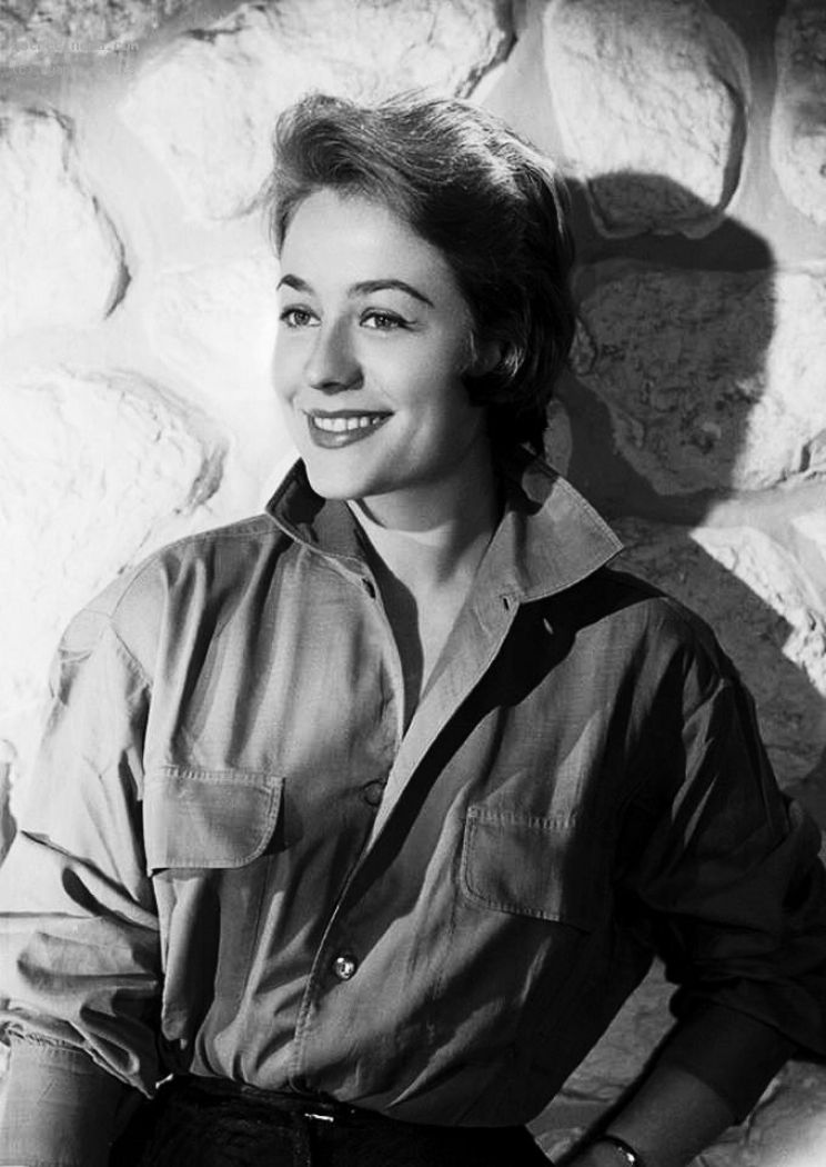 Annie Girardot