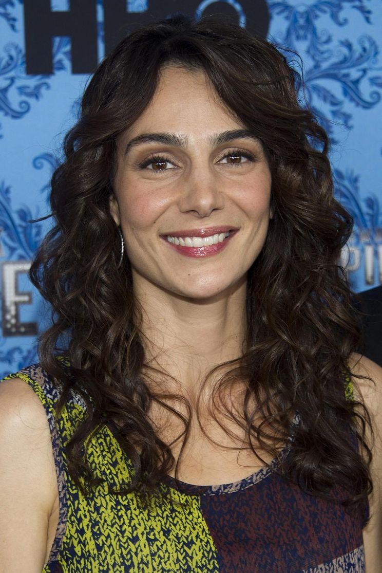 Annie Parisse