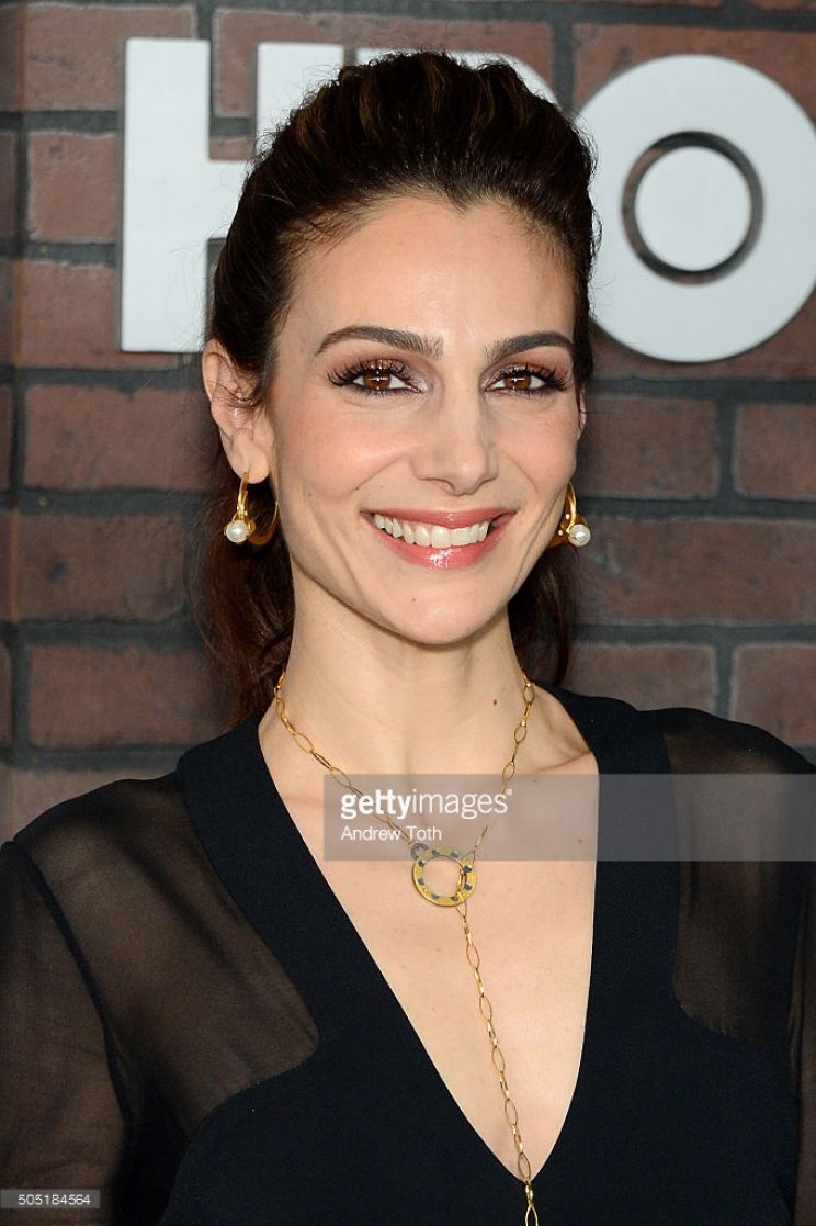 Annie Parisse