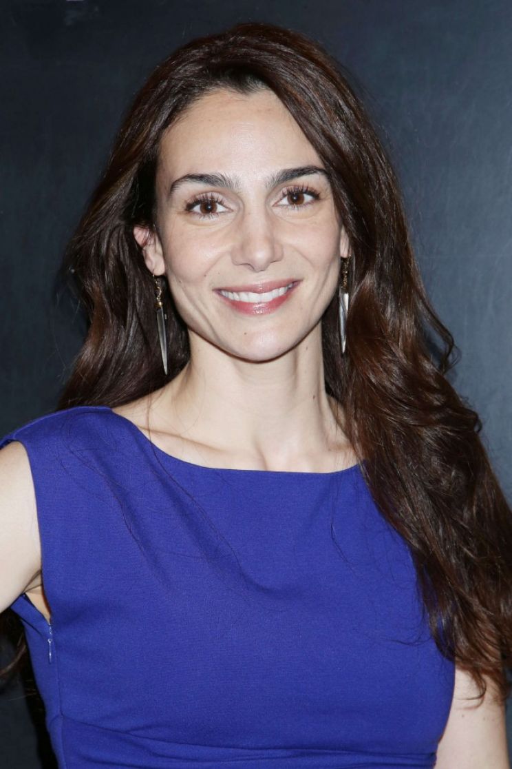 Annie Parisse