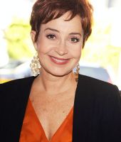 Annie Potts