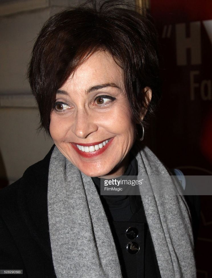 Annie Potts