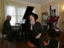 Annie Ross