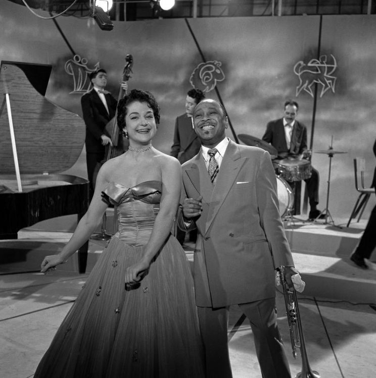 Annie Ross