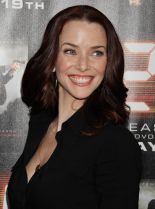 Annie Wersching photo