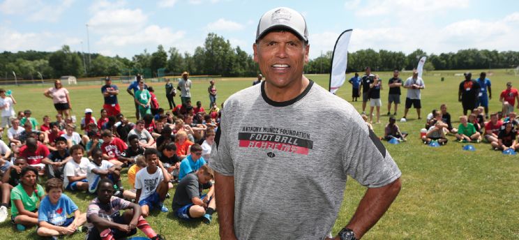 Anthony Munoz