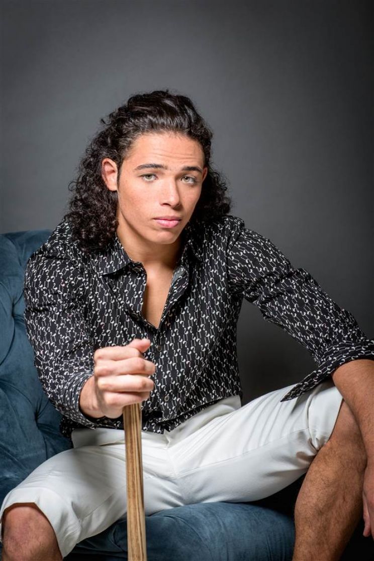 Anthony Ramos's Biography Wall Of Celebrities