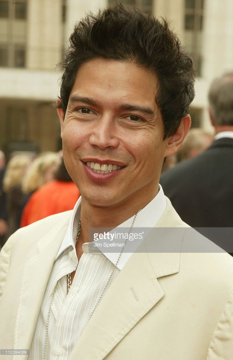 Anthony Ruivivar