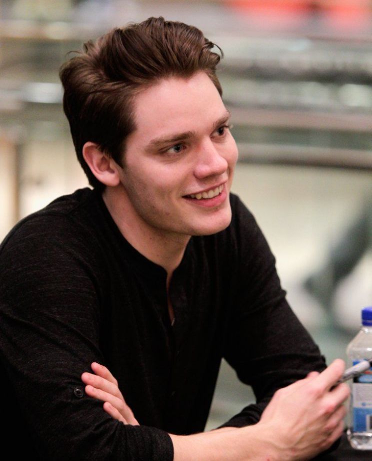 Anthony Sherwood