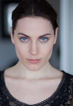 Antje Traue