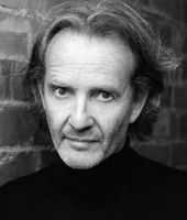 Anton Lesser