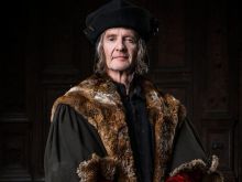 Anton Lesser