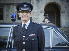 Anton Lesser