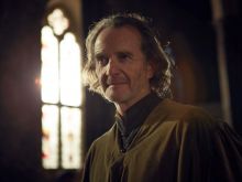 Anton Lesser