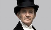 Anton Lesser