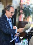 Anton Lesser